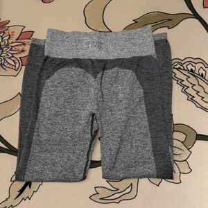 PINK Victoria's Secret Charcoal Seamless Apparel